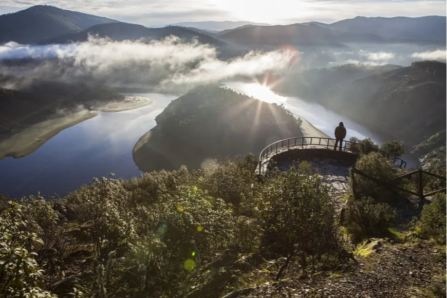 8 destinos ideales para viajar en otoño en España