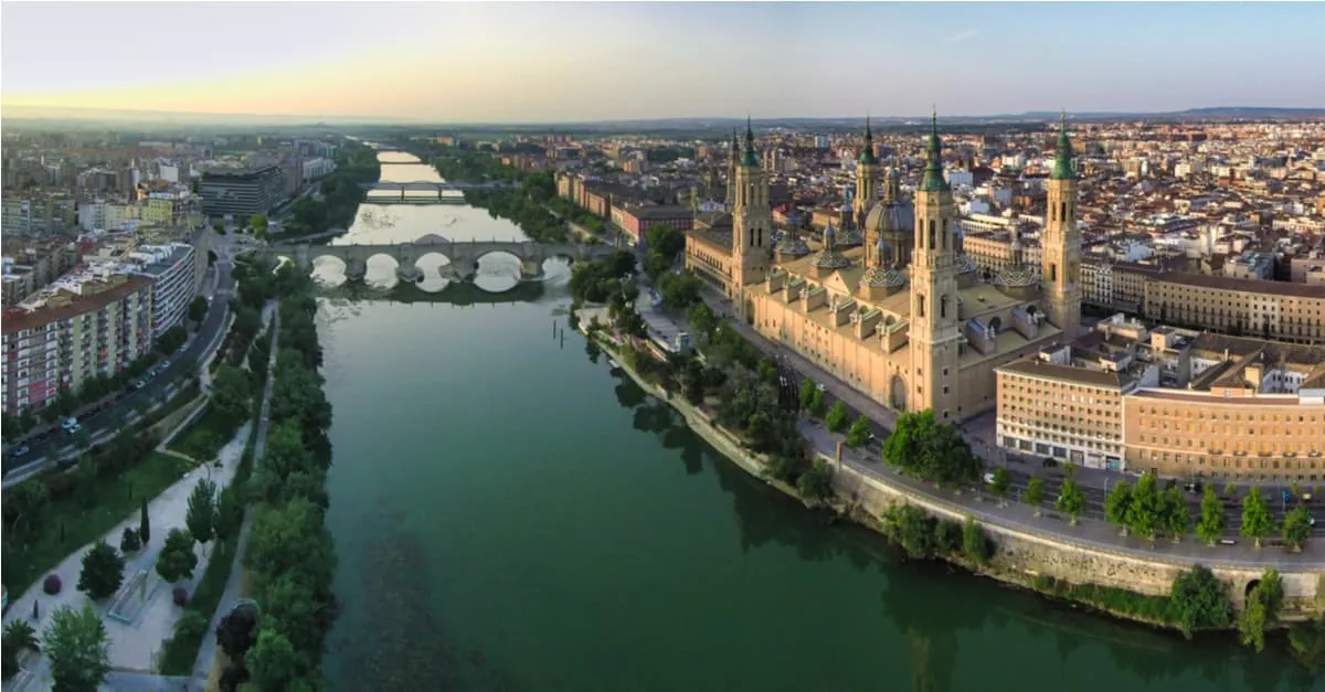 Teléfonos TAXI en Zaragoza y alrededores. Taxis al aeropuerto