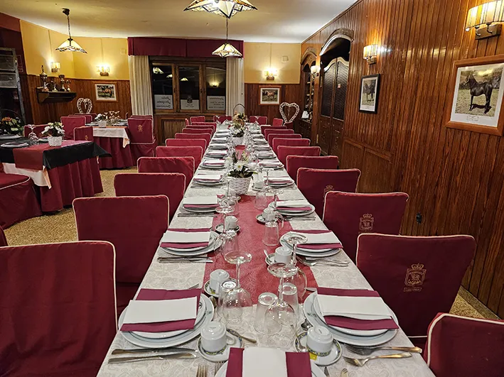 * Restaurante Les Cabañes - Casa Caela desde 1967