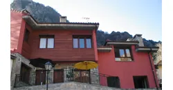 Apartamentos La Güergola